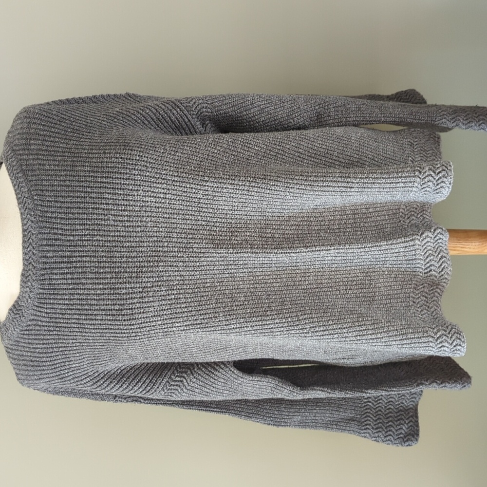 1. State Heather Gray Sweater With Bell Sleeves. Size Large